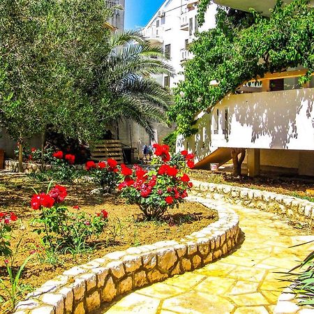 Apartments Hope ノヴァリャ エクステリア 写真